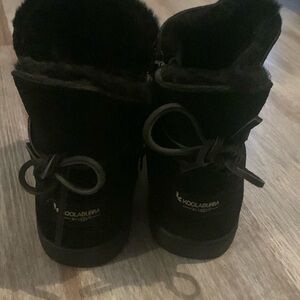 Worn a few times Koolaburra by Ugg boots